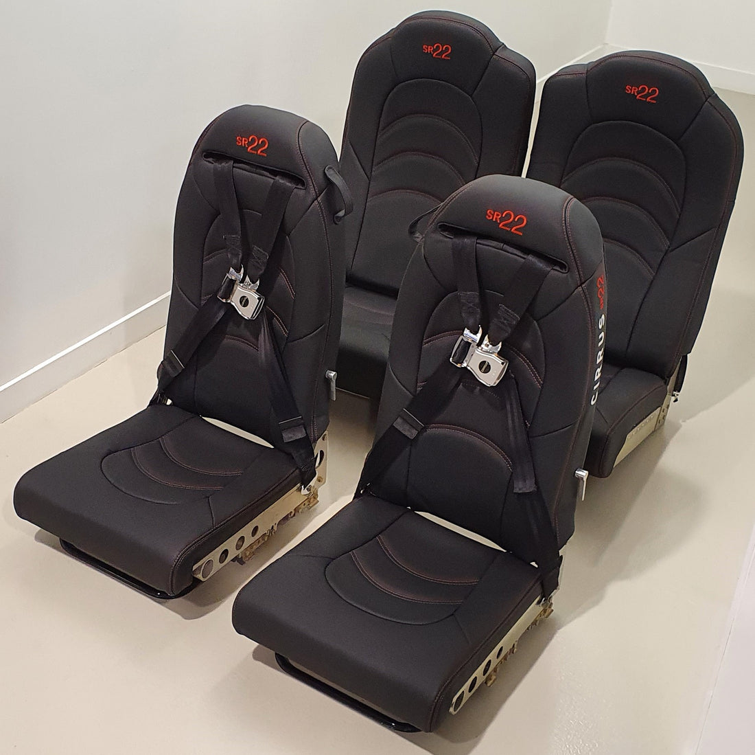 Cirrus SR22 Seats