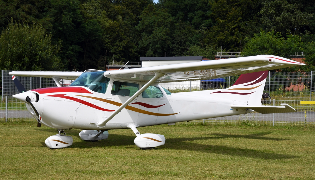 Cessna Saddle Brown Interior