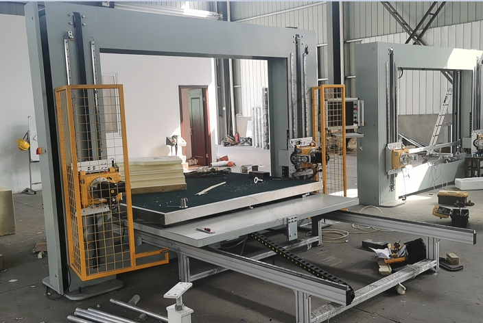 CNC Horizontal Foam Cutting Machine