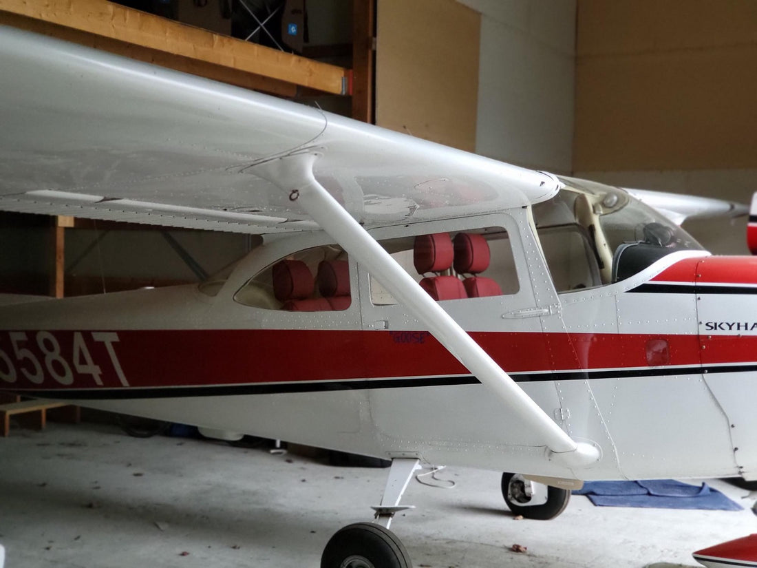 Cessna 172 interior in red