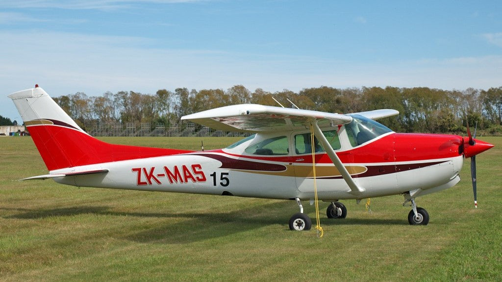 Cessna 182TR Interior