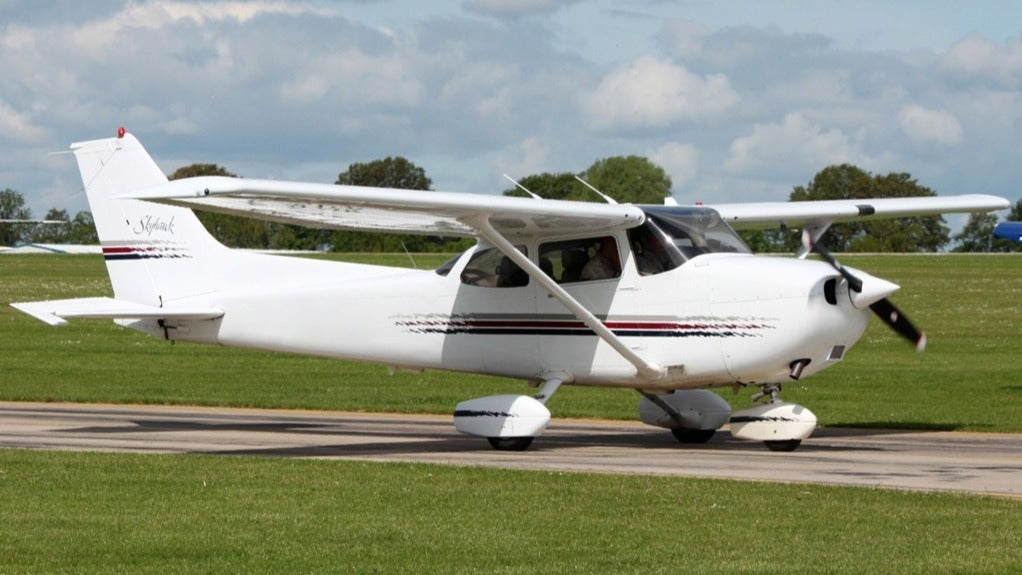 Cessna 172 aircraft interior