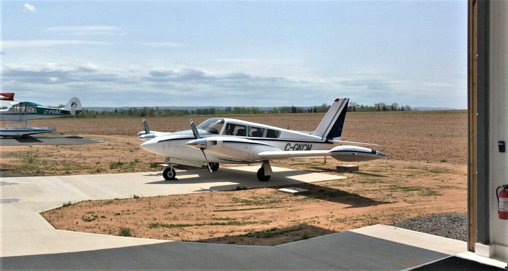 Piper PA-30 Twin Comanche Seating