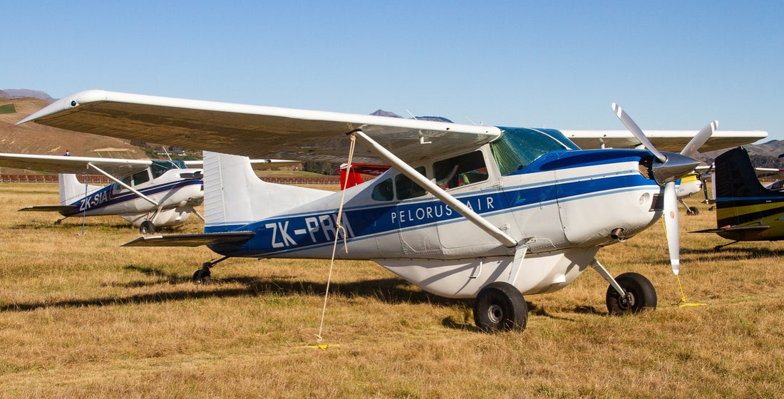 Cessna A185F seating and floor coverings