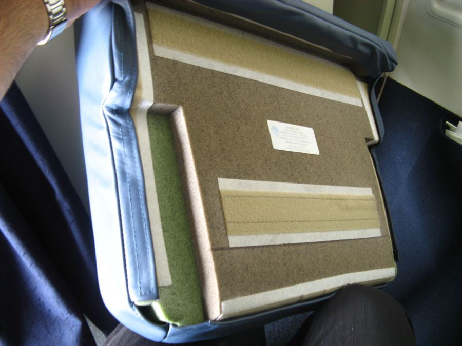 D121 Series, Y Class Seat Cushions