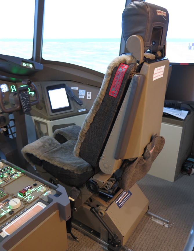 Pan, First Officer Seat