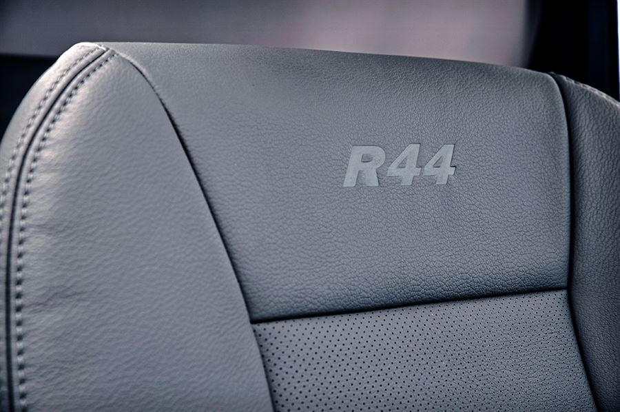 R44 Front Seat Assys, Generation I